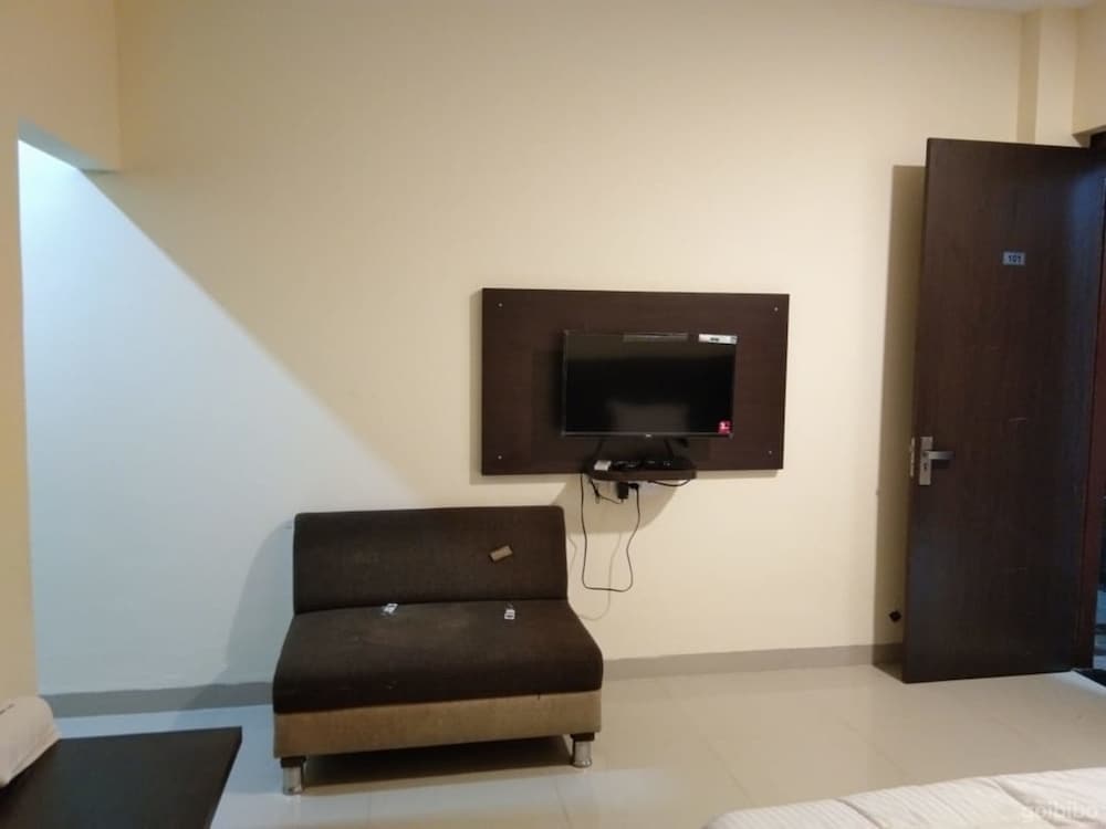 Фото Hotel Mandavgarh Residency