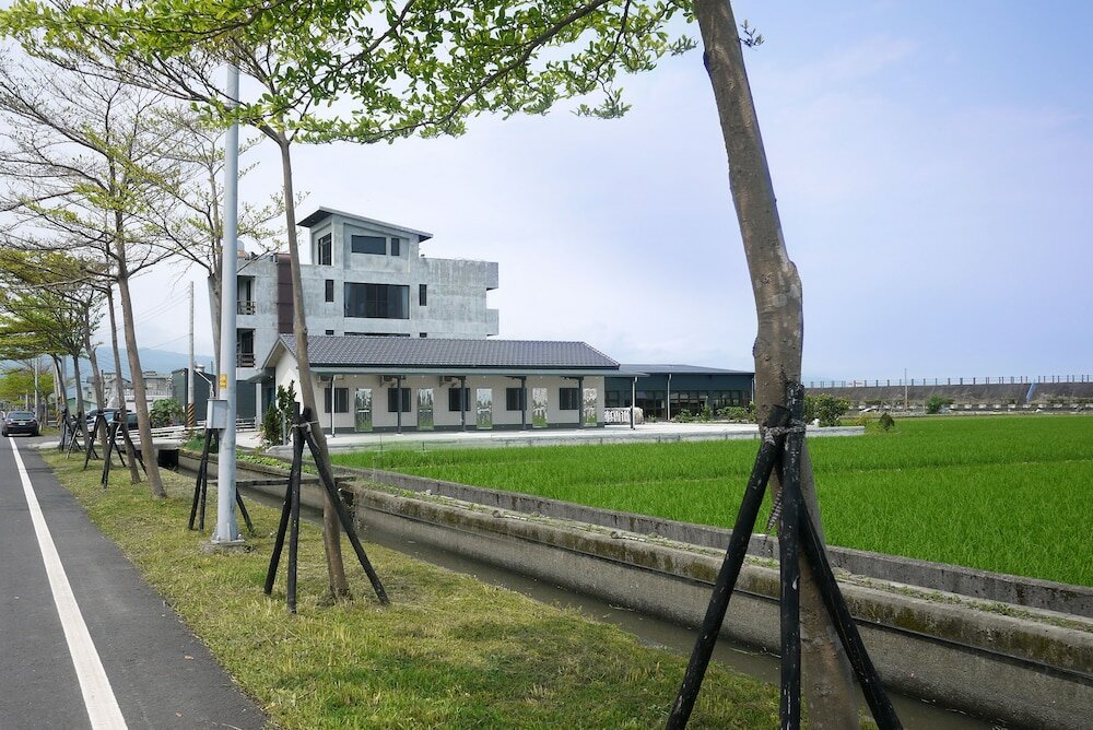 Фото Howj Hostel