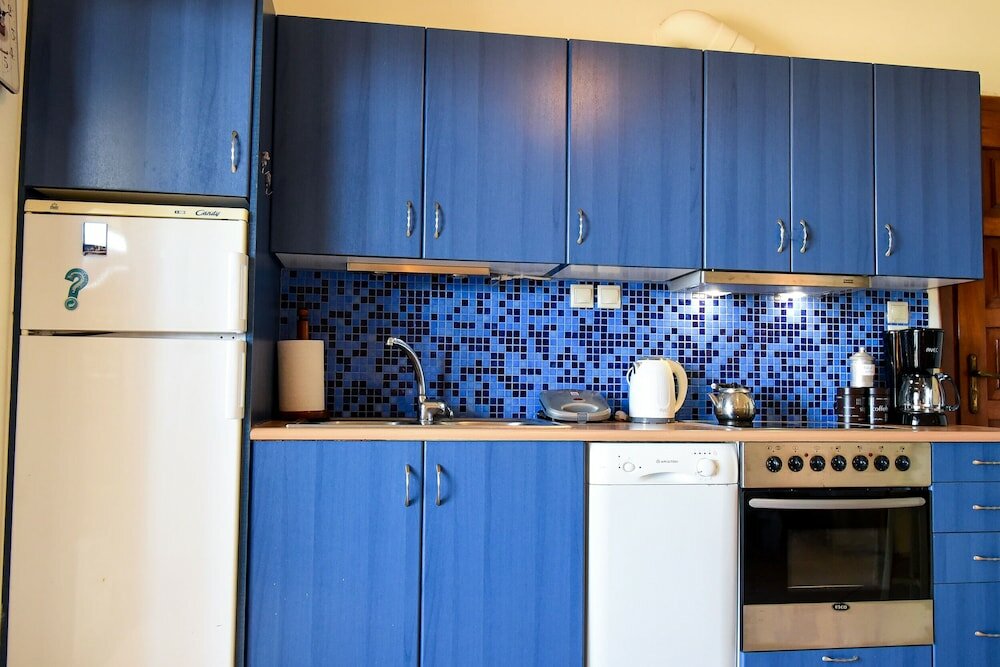 Фото Areos Galaxy Apartments With Beach View