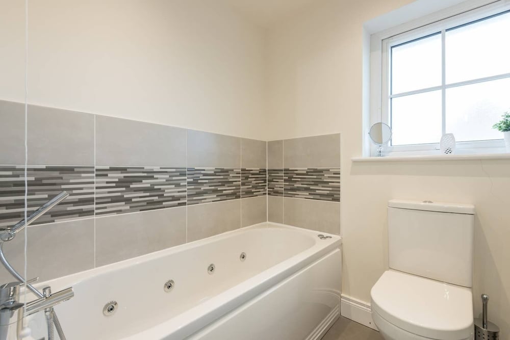 Фото Stylish & Modern 3 Bedroom Home