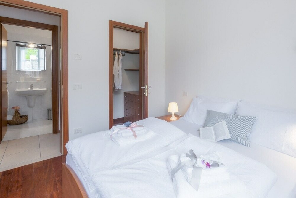 Фото La Busa Apartments