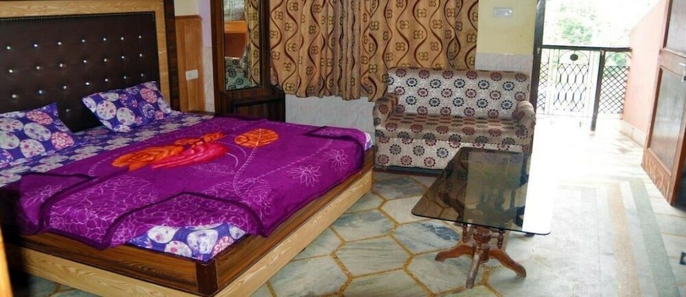 Фото Hotel Himalayan Paradise