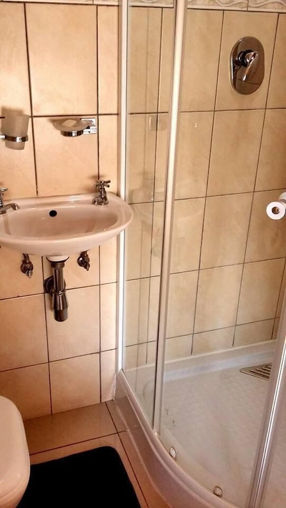 Фото Lauren Palace Guest House