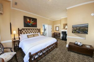 The Aerie Bed and Breakfast (North Carolina, Craven County, New Bern), hotel