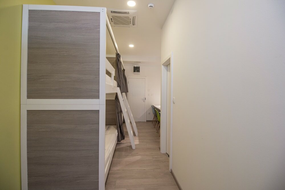 Фото Dandelion boutique hostel