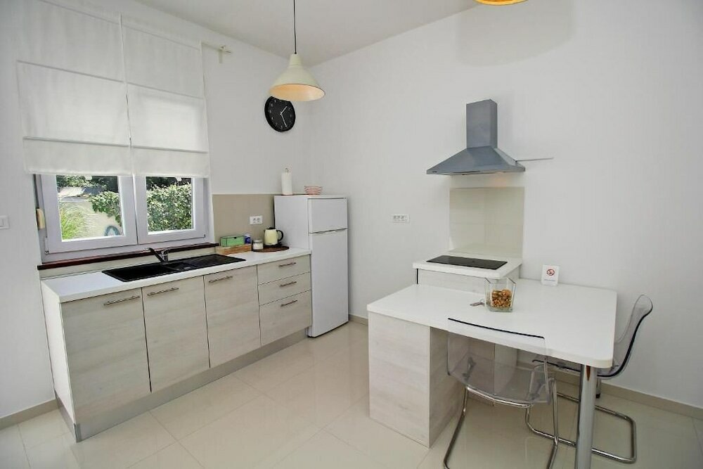 Фото Luxury Apartments Gold and Grey