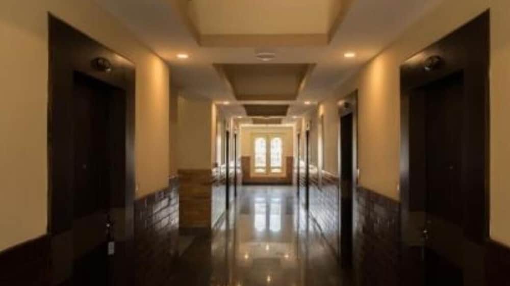 Фото Hotel Lhayul