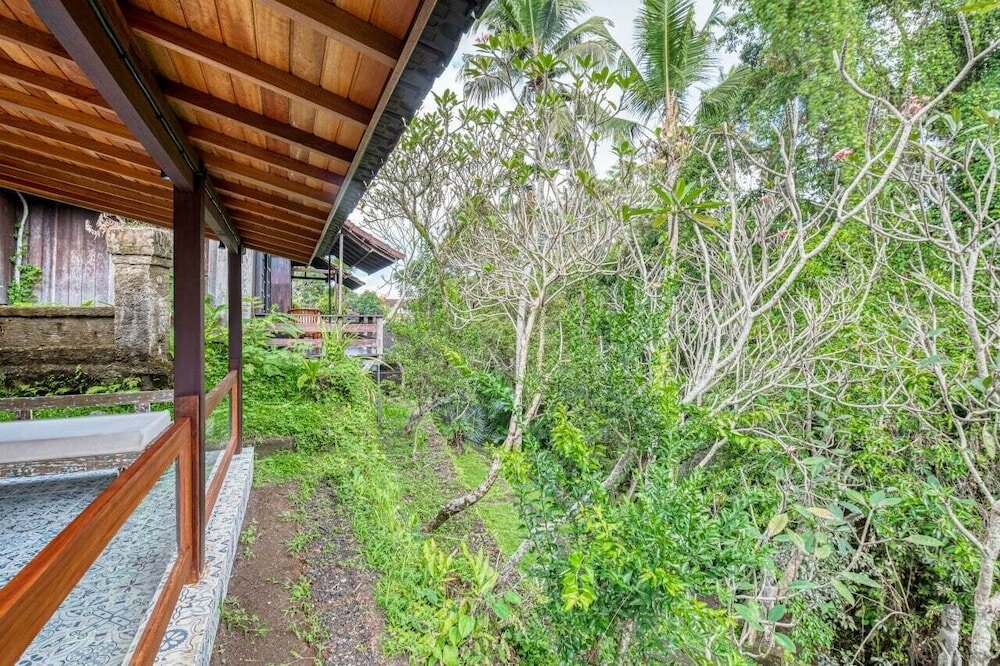 Фото Ubud Sari Health Resort