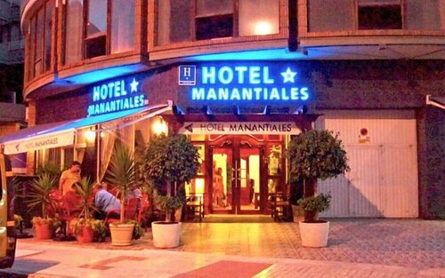 Гостиница Hotel Manantiales в Торремолиносе