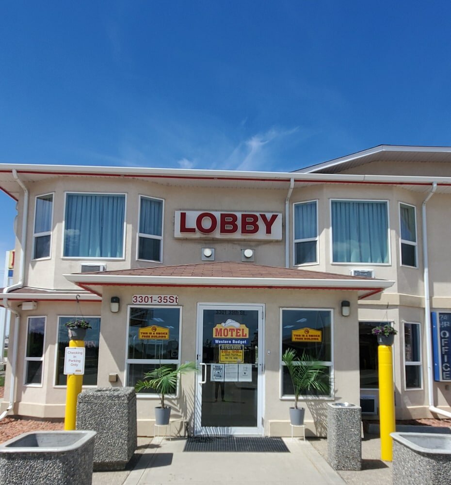 Фото Western Budget Motel Whitecourt 3