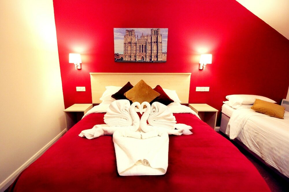 Фото Wookey Hole Hotel