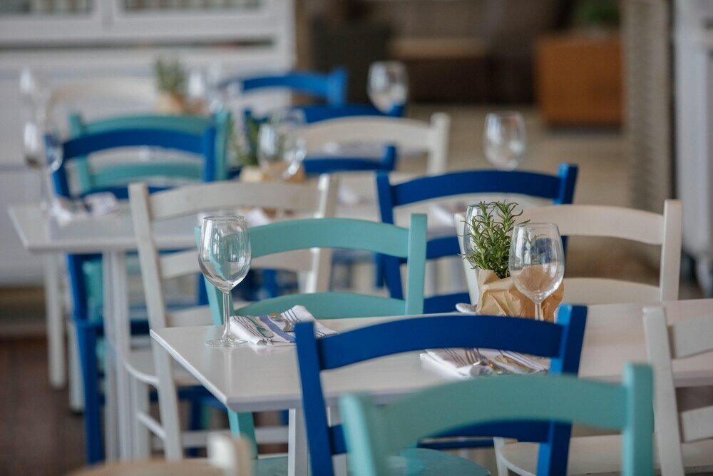 Фото West All Suite