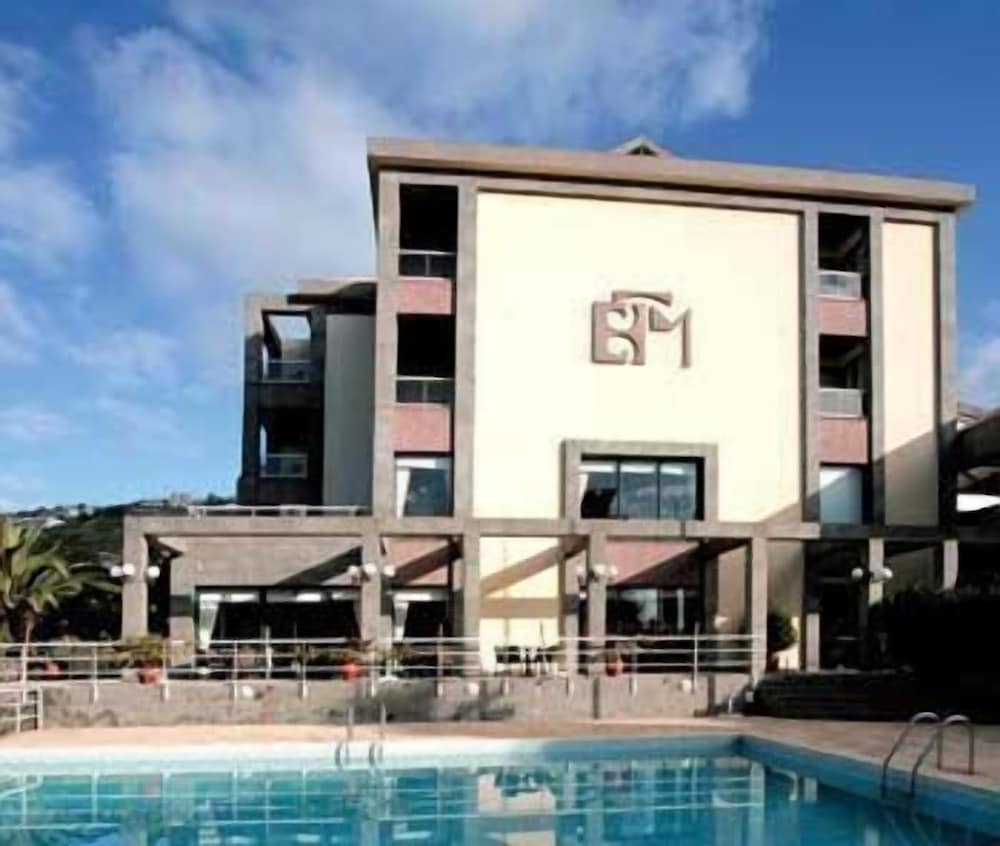 Фото Hotel Escola