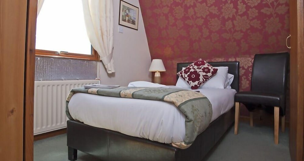 Фото Royston Guest House