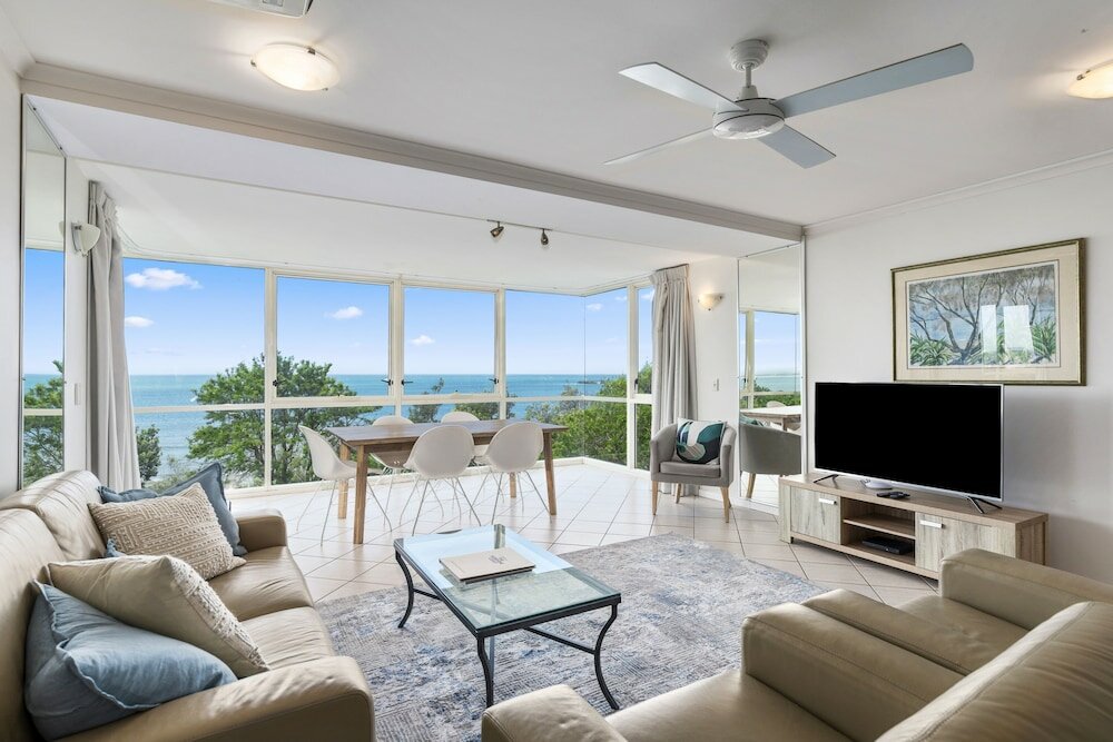 Фото 84 The Spit Holiday Apartments