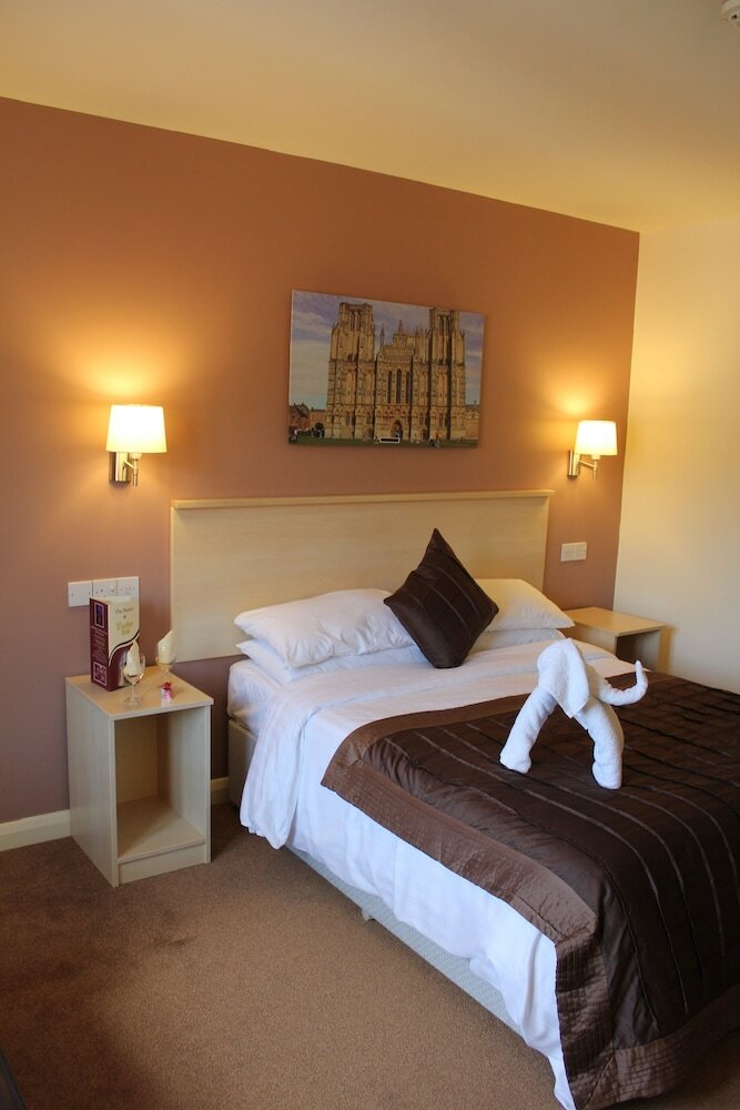 Фото Wookey Hole Hotel