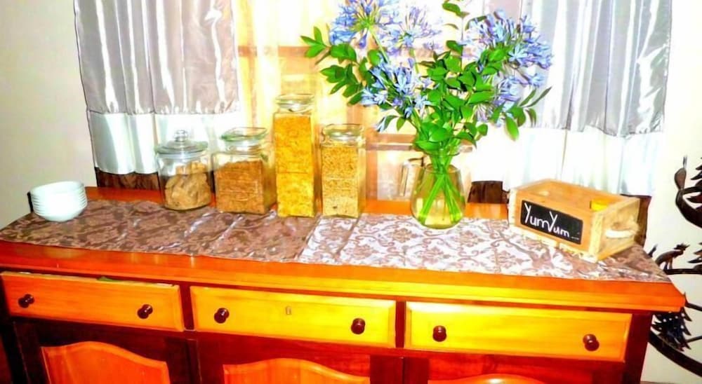 Фото Top House Bed & Breakfast