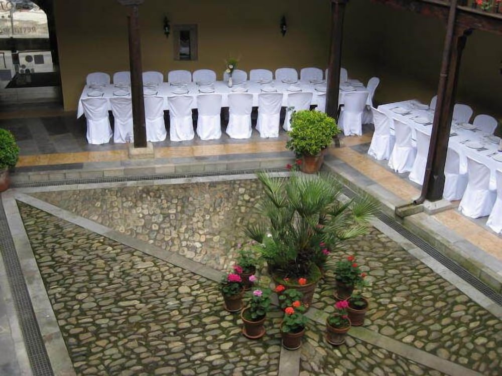 Фото Hotel Castillo de Valdés Salas