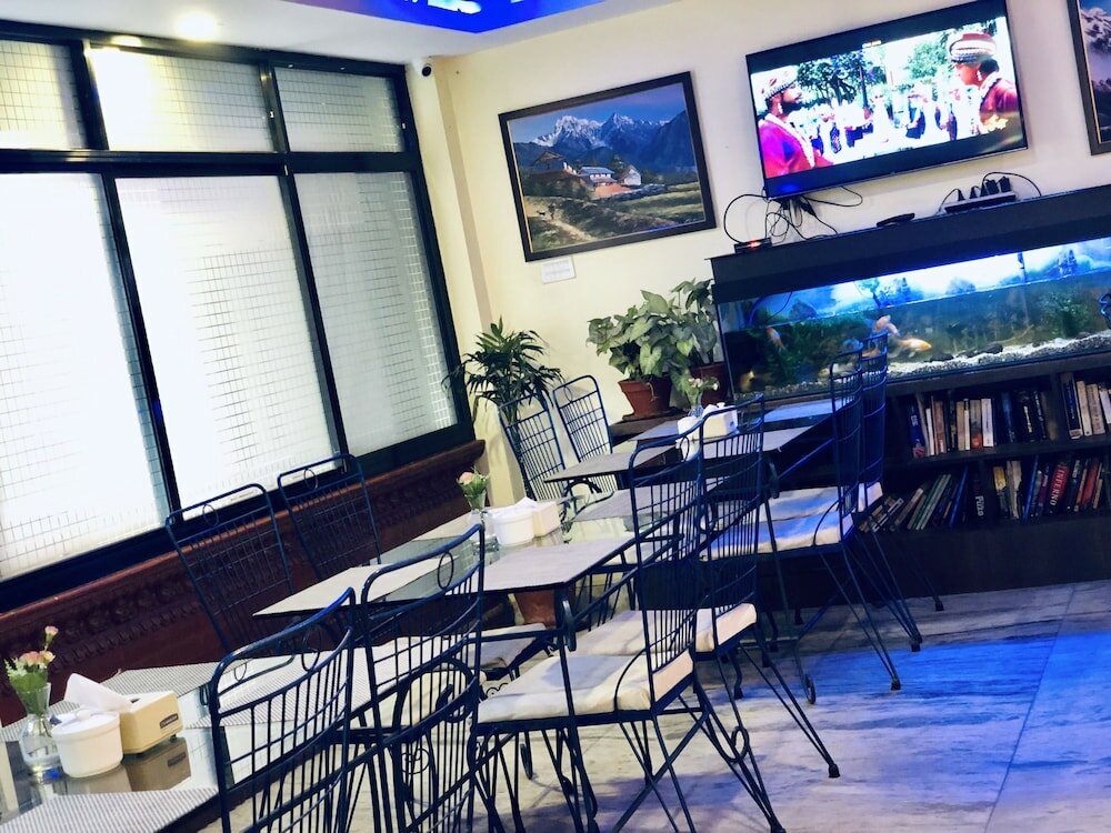 Фото Backyard Hotel