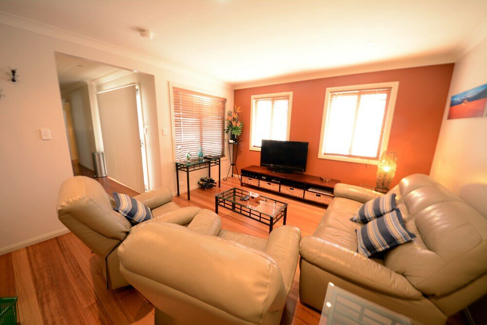 Фото Emaroo Cottages Broken Hill