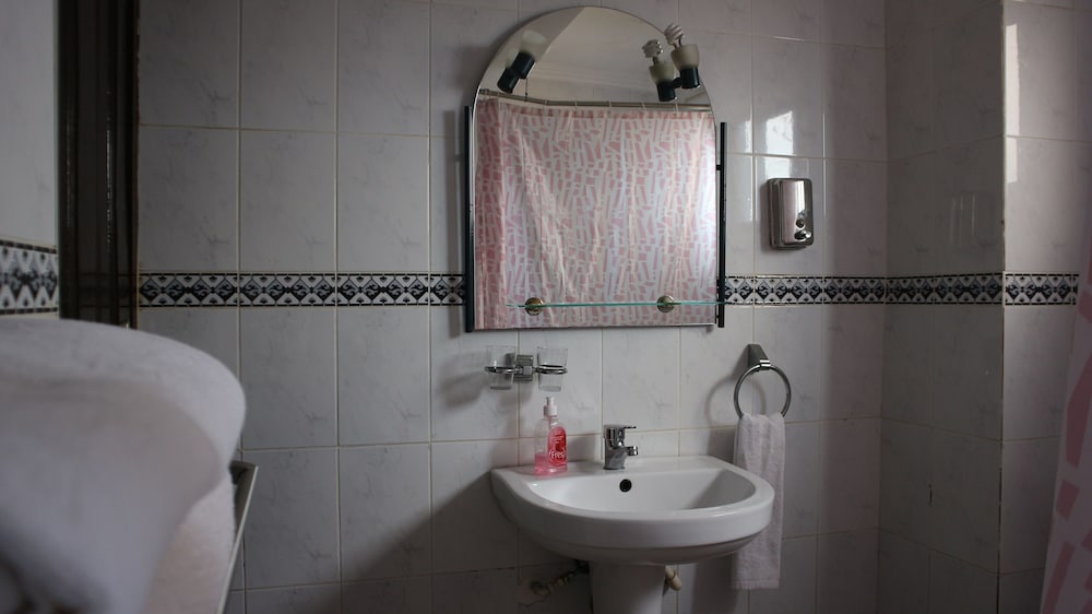 Фото Krisview Hotel