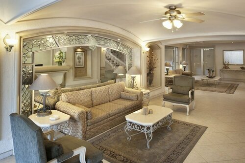 Гостиница Hotel & Suites Quinta Magna