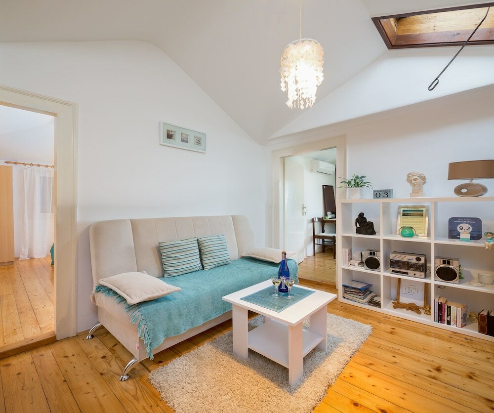 Фото In The Palace