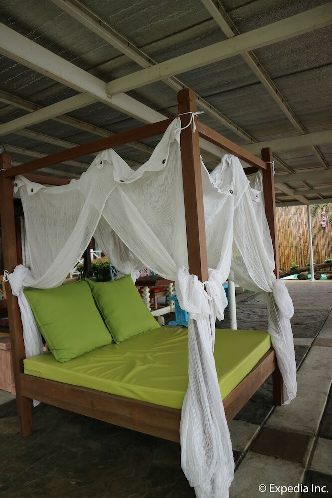 Фото Joaquin's Bed and Breakfast