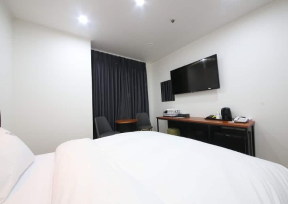 Фото The Way Hotel