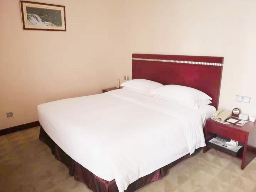 Фото Yun-Zen Century Hotel