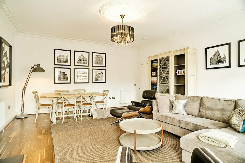 Hotel Joivy Re-Imagined Flat in Georgian Architecture Townhouse, Edinburgh, photo