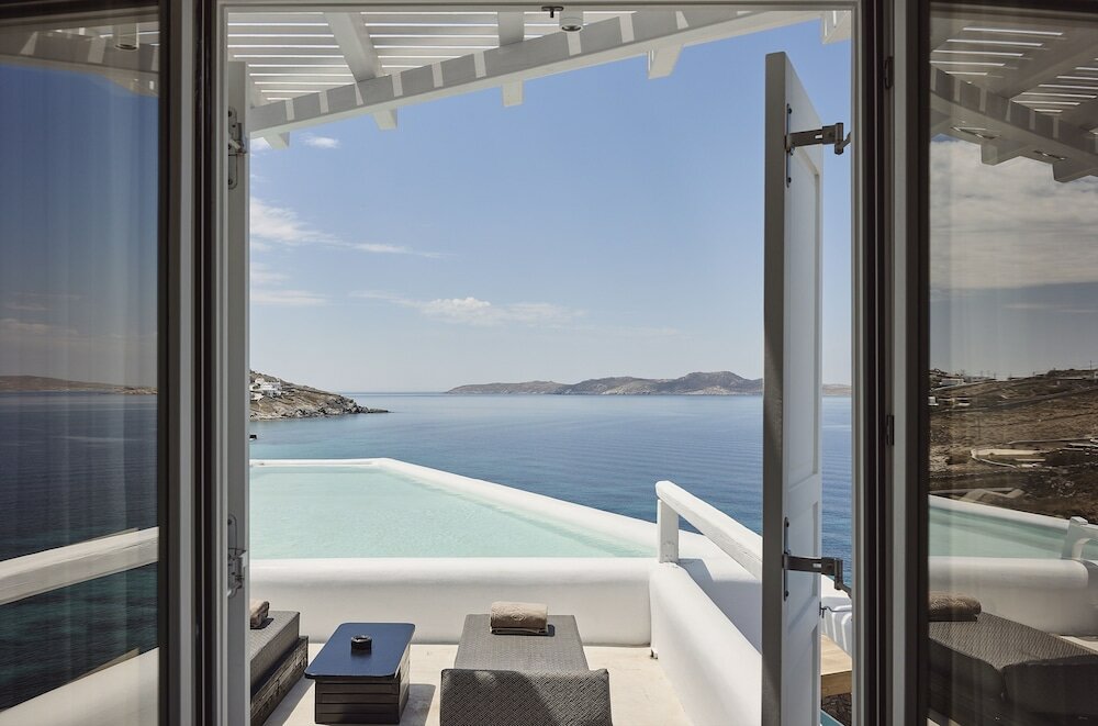 Фото Amazon Mykonos Resort & SPA