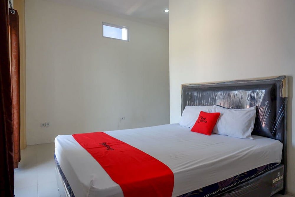 Фото RedDoorz near Hartono Mall Solo