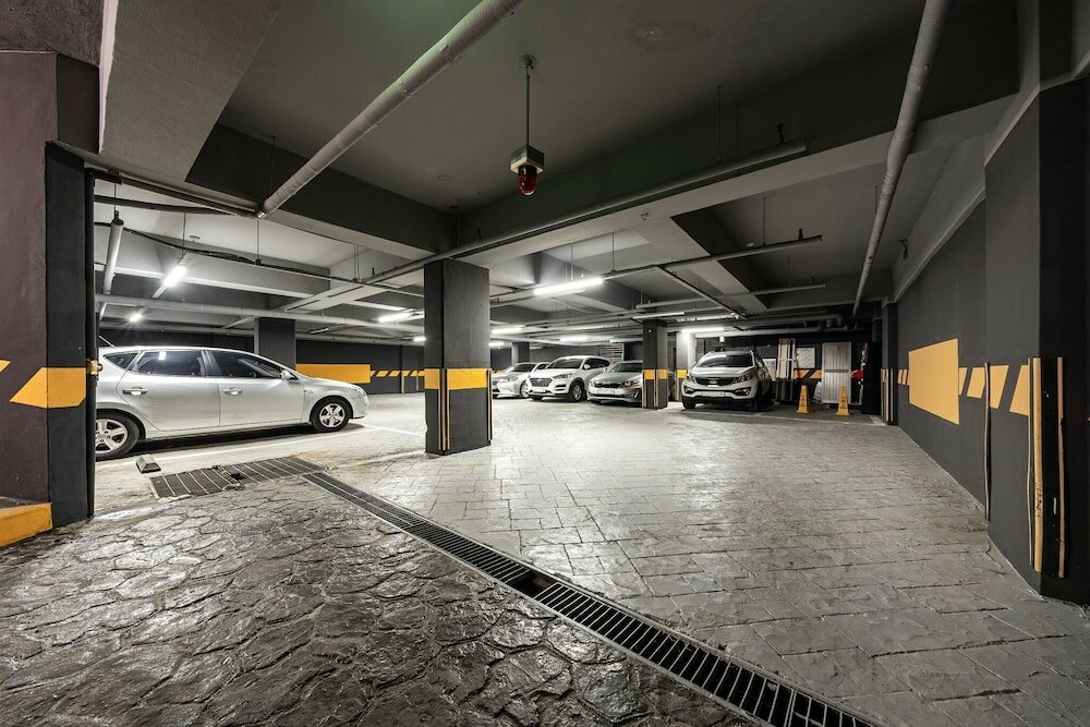 Фото Brown Dot Hotel Suwon