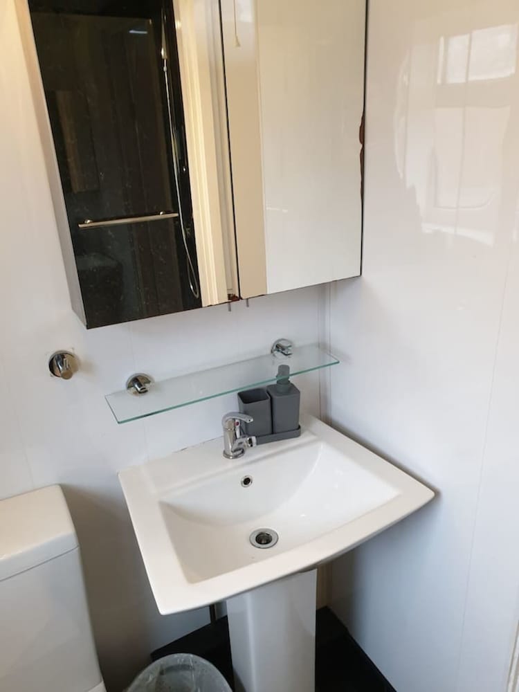 Фото South Shield's Hidden Gem Garnet 3 Bedroom Apartme