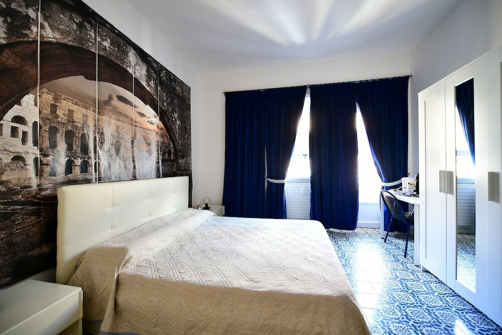 Фото Queen Vatican