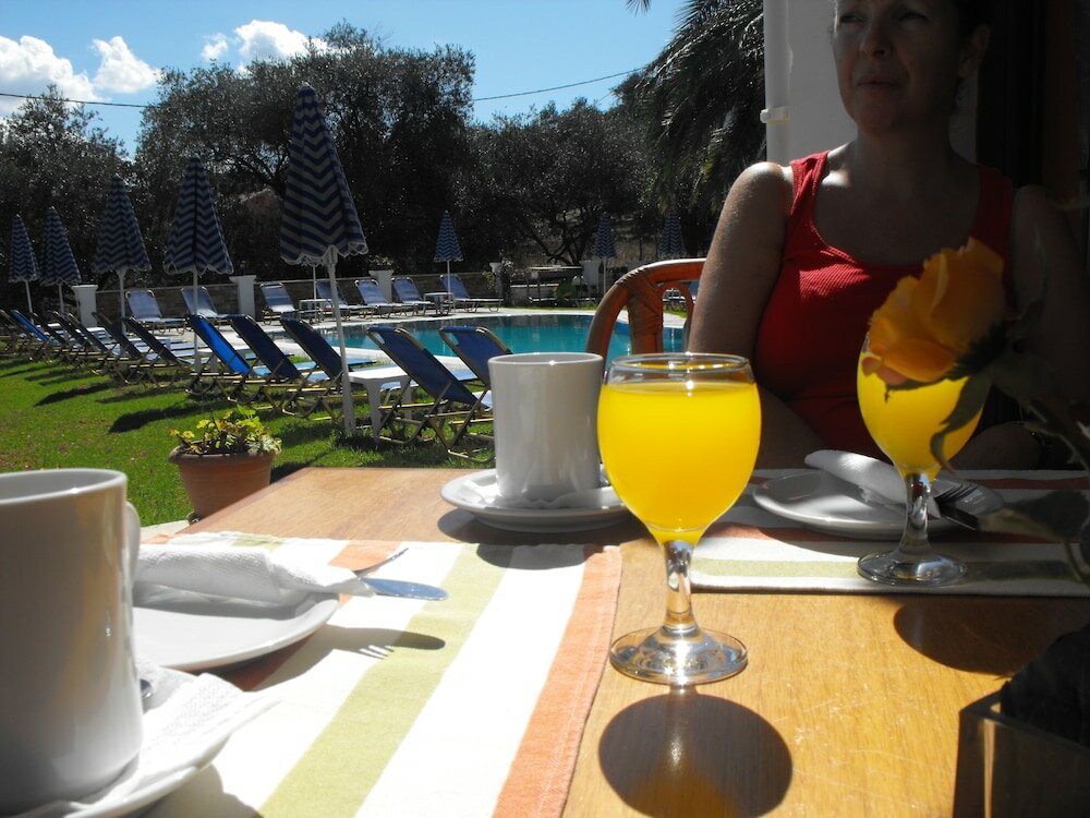 Фото Perros Hotel