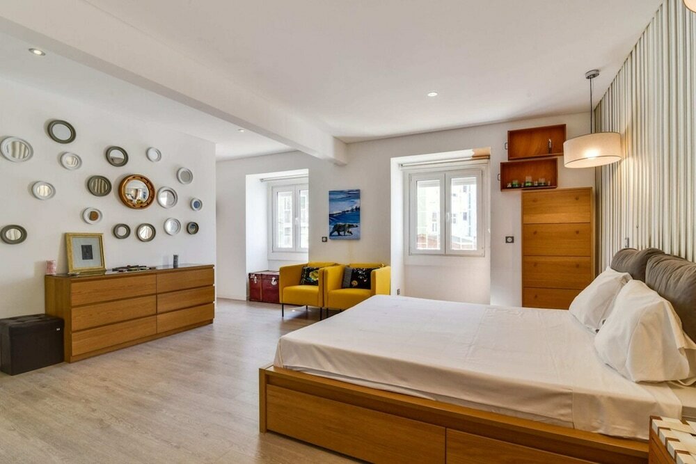 Фото Charming 2 Bedroom Apartment at Restelo