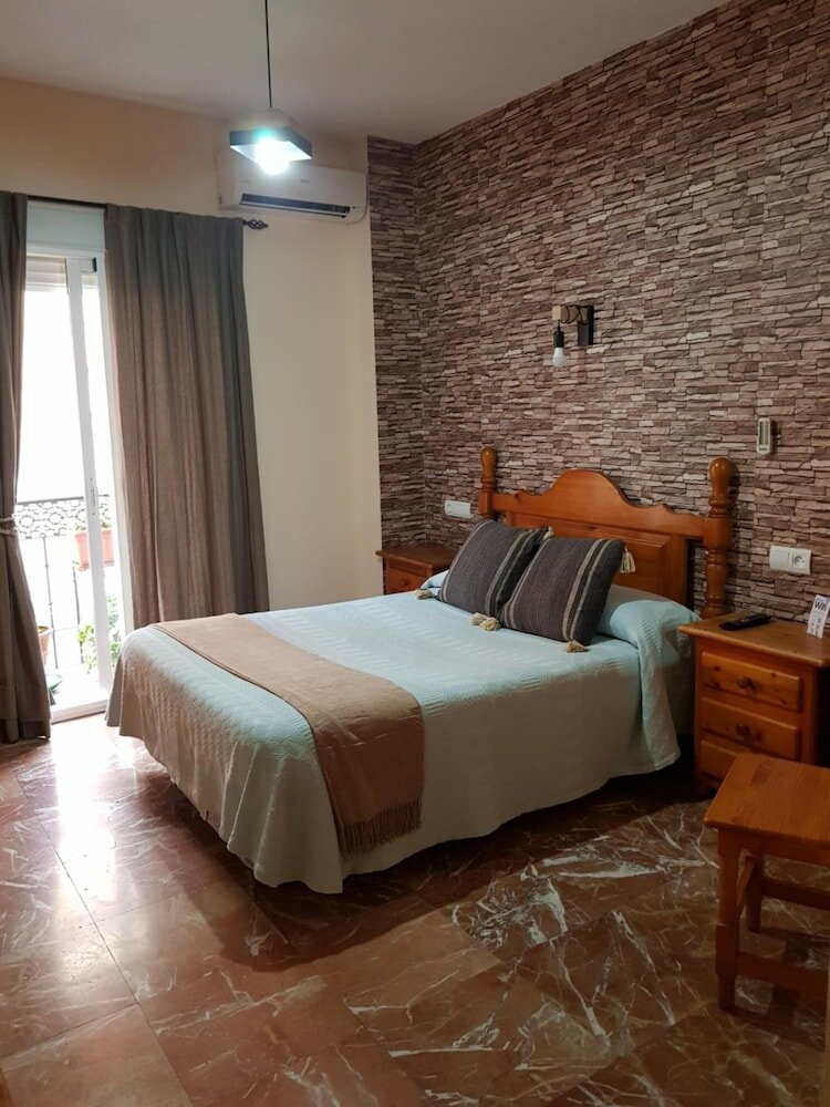 Фото Pensión La Vega