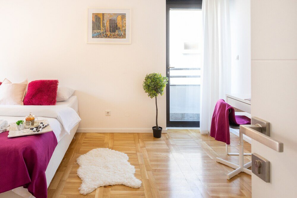 Фото Newly Refurbished Studio Near Maksimir