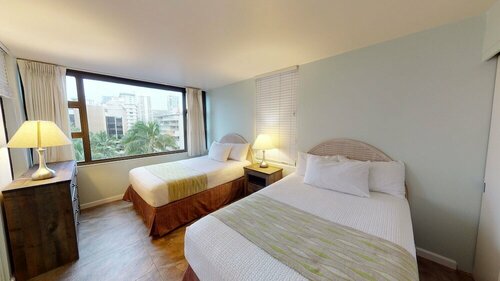 Гостиница 34 Floor With Panoramic Ocean And Diamond Head Views 1 Block To Beach Free Parking And Wifi в Гонолулу