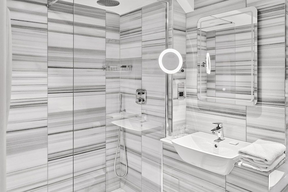 Фото Warren House