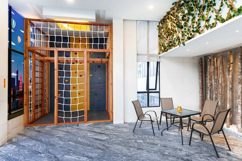 Фото Brilliant Hotel