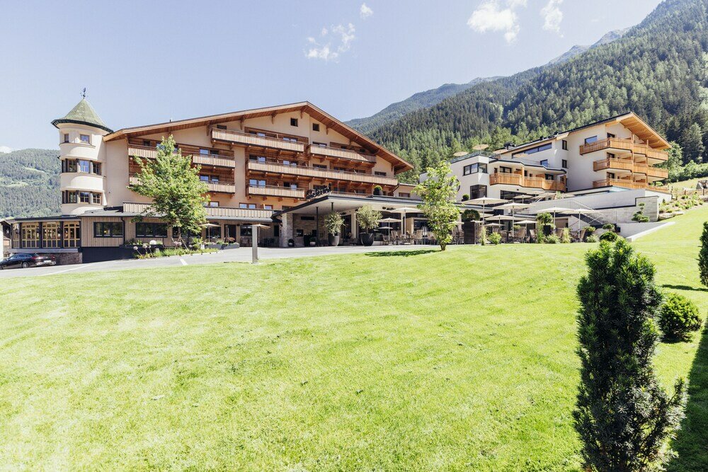 Фото Hotel Habicher Hof