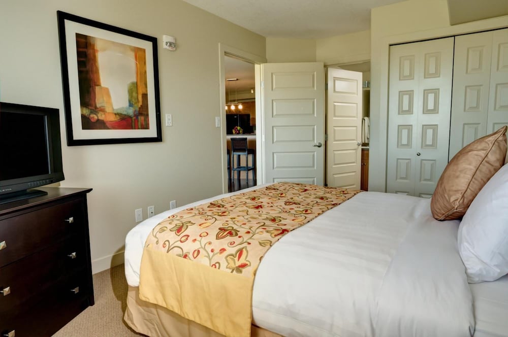 Фото Clearwater Residence Hotel Timberlea