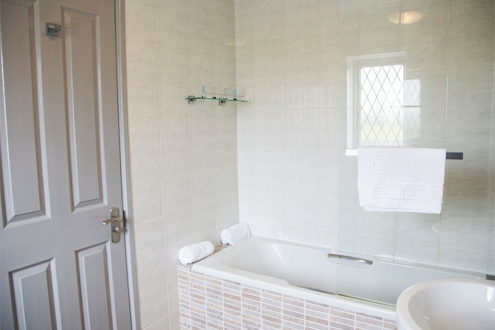 Фото The Throckmorton