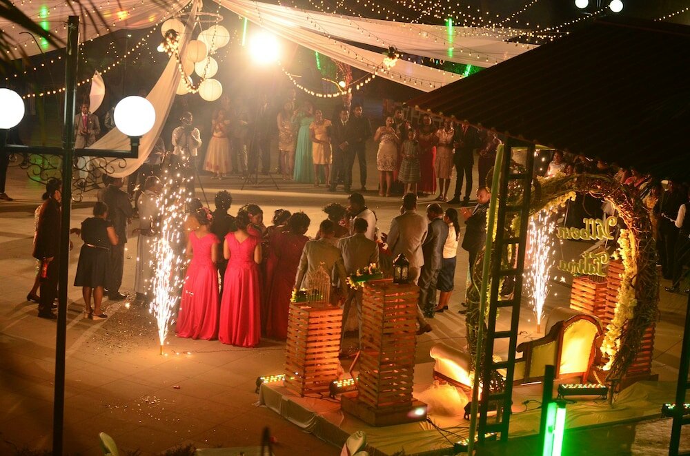 Фото Indismart Woodbourne Resort