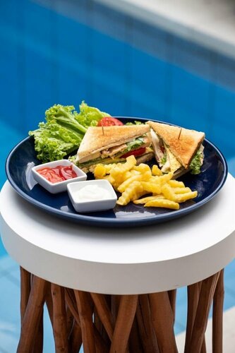 Гостиница The Luxury Collection, Monaco Blu