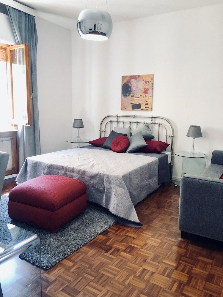 Фото Charme 93 Principe di Belmonte