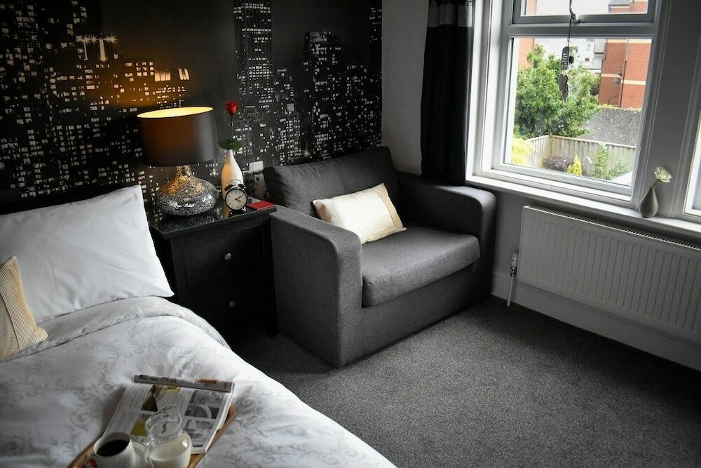 Фото Tlc Exmouth Bed and Breakfast